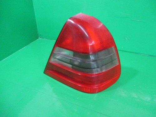 LAMPA / STOP DREAPTA MERCEDES C-CLASS W202 FAB. 1993-2001 COD 2028201264 R ⭐⭐⭐⭐⭐