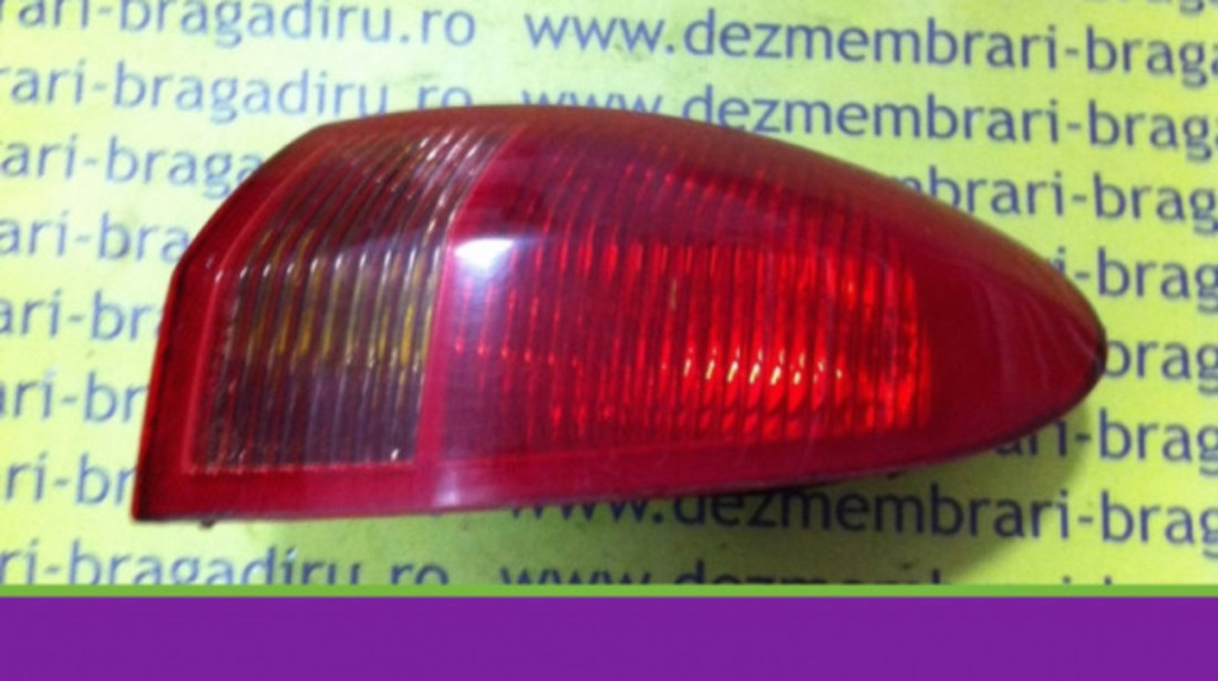 Lampa stop dreapta pe aripa Alfa Romeo 147 [2000 - 2004] Hatchback 3-usi 1.9 JTD MT (140 hp)