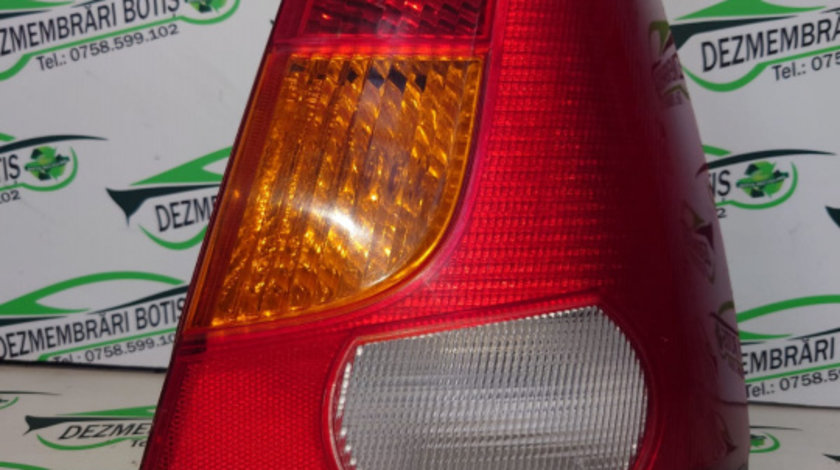 Lampa stop dreapta pe aripa Dacia Logan [2004 - 2008] Sedan 1.4 MT (75 hp)