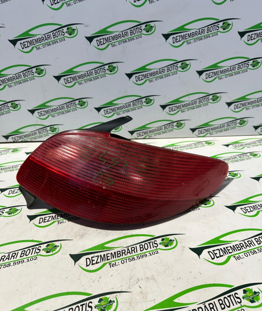 Lampa stop dreapta pe aripa Peugeot 206 [1998 - 2003] Hatchback 5-usi 1.4 HDI MT (68 hp)