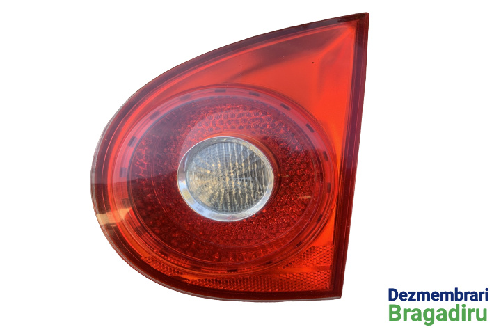 Lampa stop dreapta pe haion Volkswagen VW Golf 5 [2003 - 2009] Hatchback 5-usi 1.6 FSI Tiptronic (116 hp)