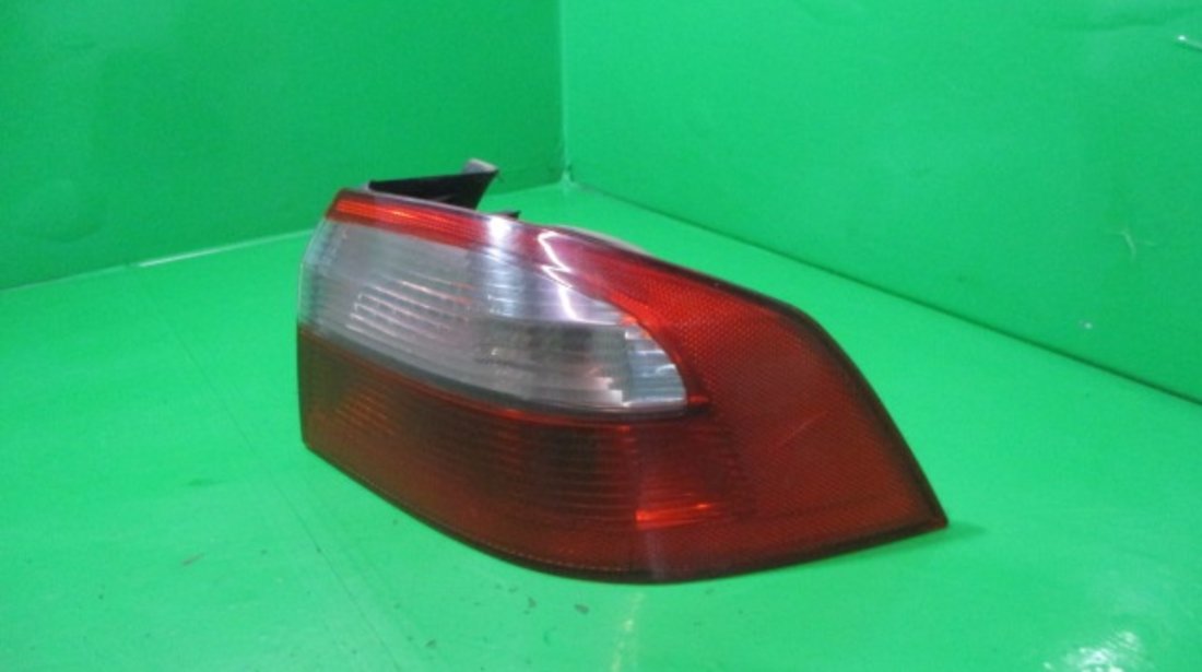 LAMPA / STOP DREAPTA RENAULT LAGUNA 2 FAB. 2001 – 2007 ⭐⭐⭐⭐⭐