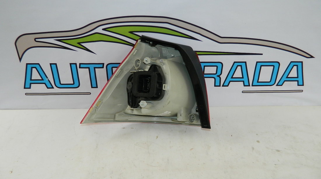 Lampa stop dreapta VW Golf 5 cod 1K6945096AA