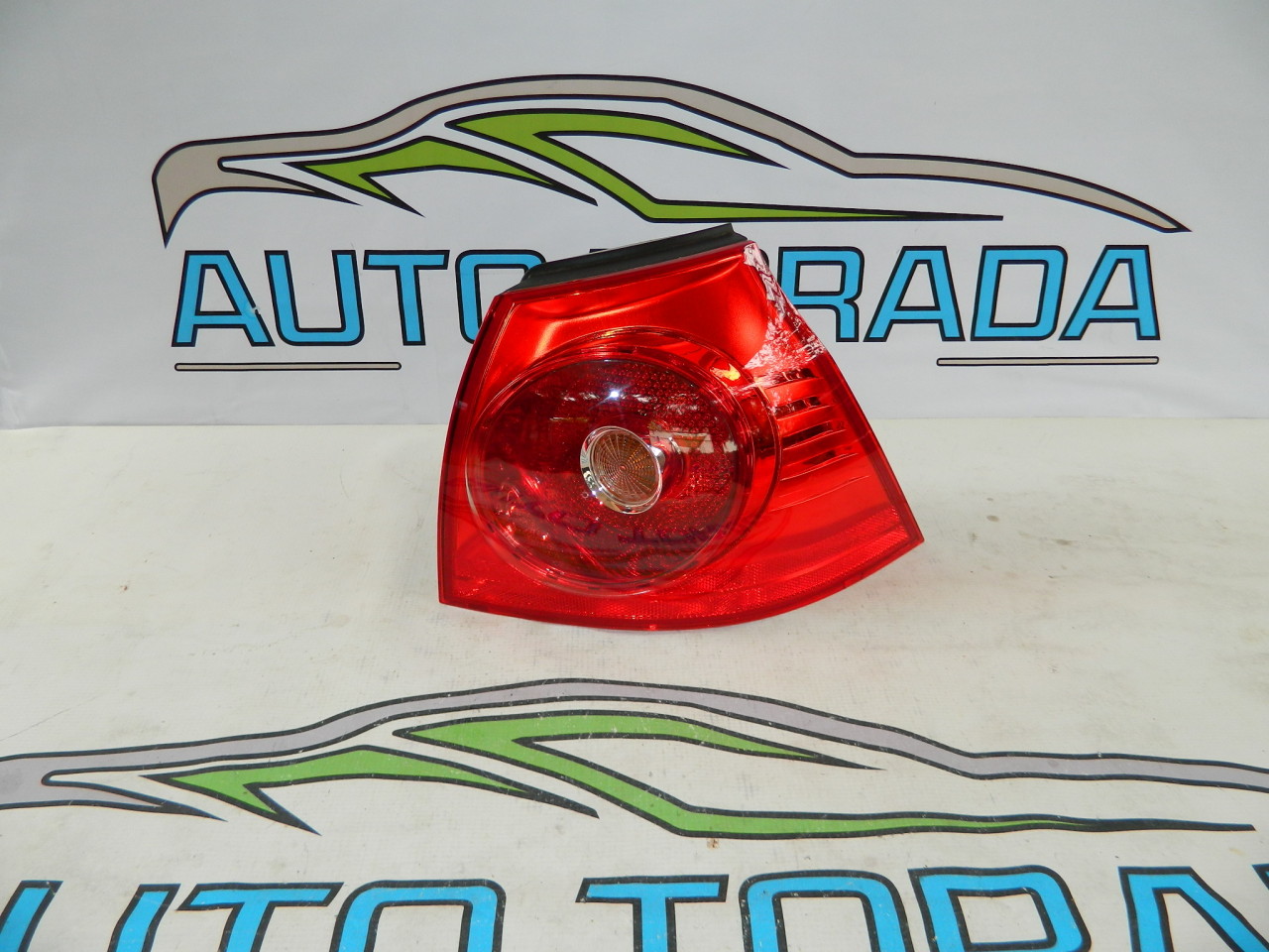 Lampa stop dreapta VW Golf 5 cod 1K6945096AA
