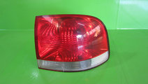 LAMPA / STOP DREAPTA VW TOUAREG 7L FAB. 2002 - 201...