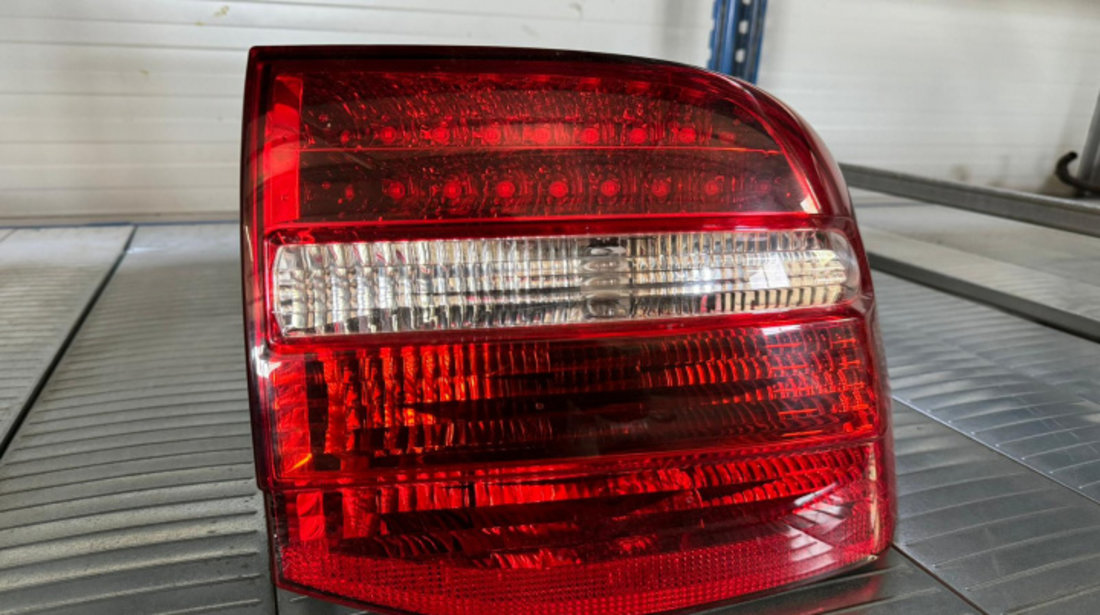 Lampa stop led dreapta Porsche Cayenne 957 [facelift] [2007 - 2010] Turbo/Turbo S/GTS crossover 5-usi 4.8 AT Turbo S (550 hp)