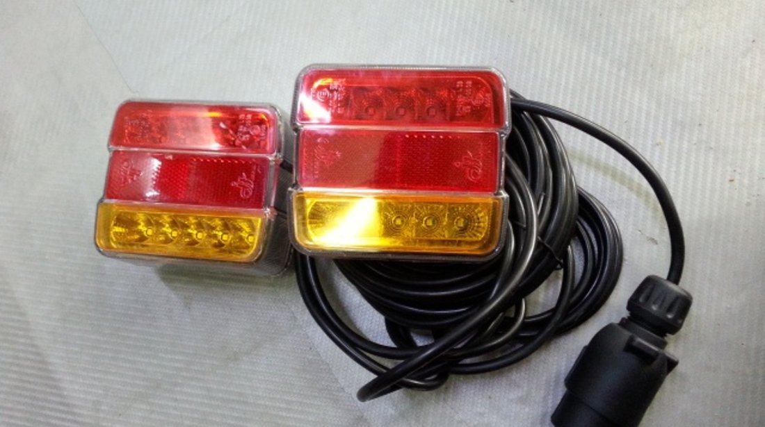 Lampa stop led smd cu cablu si mufa, 4 functi-sticla colorata