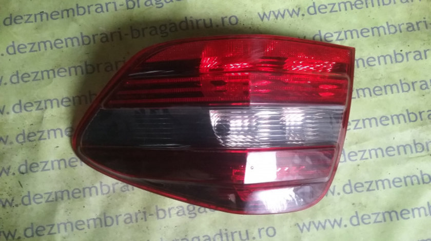 Lampa stop pe aripa dreapta Mercedes-Benz M-Class W164 [2005 - 2008] Crossover 5-usi ML 320 CDI 7G-Tronic (224 hp) V6 CDI - 642940 4MATIC