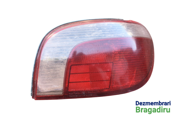 Lampa stop pe aripa dreapta Toyota Yaris P1 [1999 - 2003] Hatchback 3-usi 1.0 MT (68 hp)