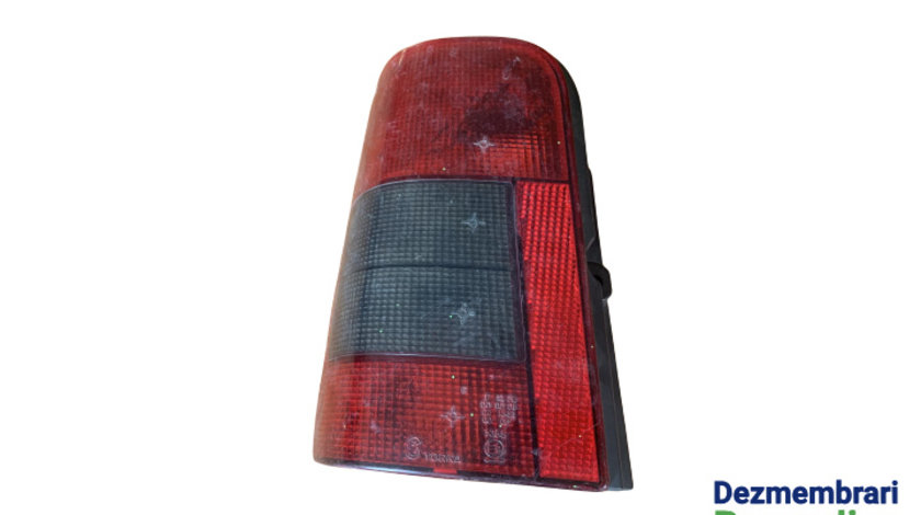 Lampa stop pe aripa stanga Peugeot Partner [facelift] [2002 - 2012] Minivan Combispace (5F) (DW10TD)