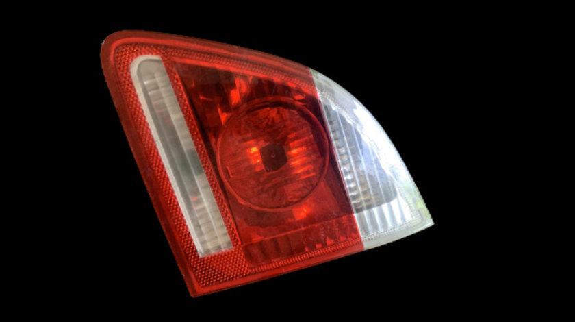 Lampa stop pe haion dreapta BMW 5 Series E60/E61 [2003 - 2007] Touring wagon 530d AT (231 hp) M57D30 (306D3)
