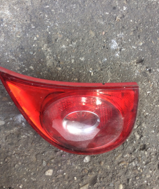 Lampa stop pe haion dreapta Volkswagen VW Golf 5 [2003 - 2009] Hatchback 5-usi 2.0 TDI MT (140 hp) V (1K1) Cod motor BKD