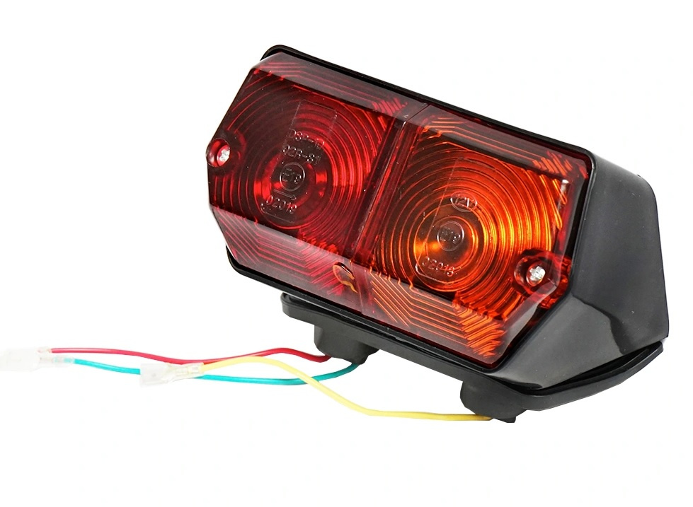Lampa Stop Spate Dreapta Tractor Cu Bec U650 Disad 13 110919-10