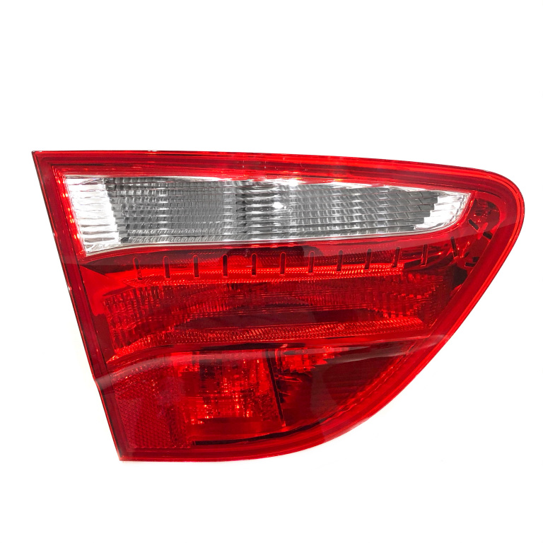 Lampa Stop Spate Stanga Interior Oe Seat Exeo 2008-2014 Combi 3R9945093