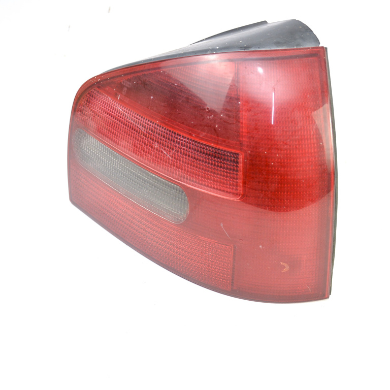 Lampa Stop Spate / Tripla Audi A3 (8L1) 1996-2003 Caroserie Dreapta 8L0945096, 8L0 945 096