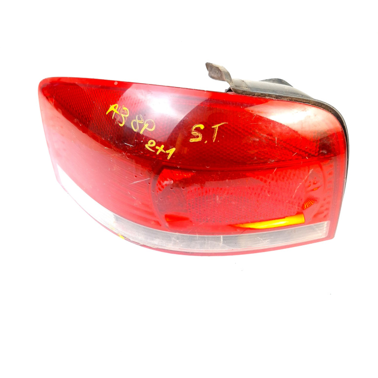 Lampa Stop Spate / Tripla Audi A3 (8P) 2003-2013 Stanga 8P0945257, 8P0 945 257, 28042101, 280101, Sj328042101