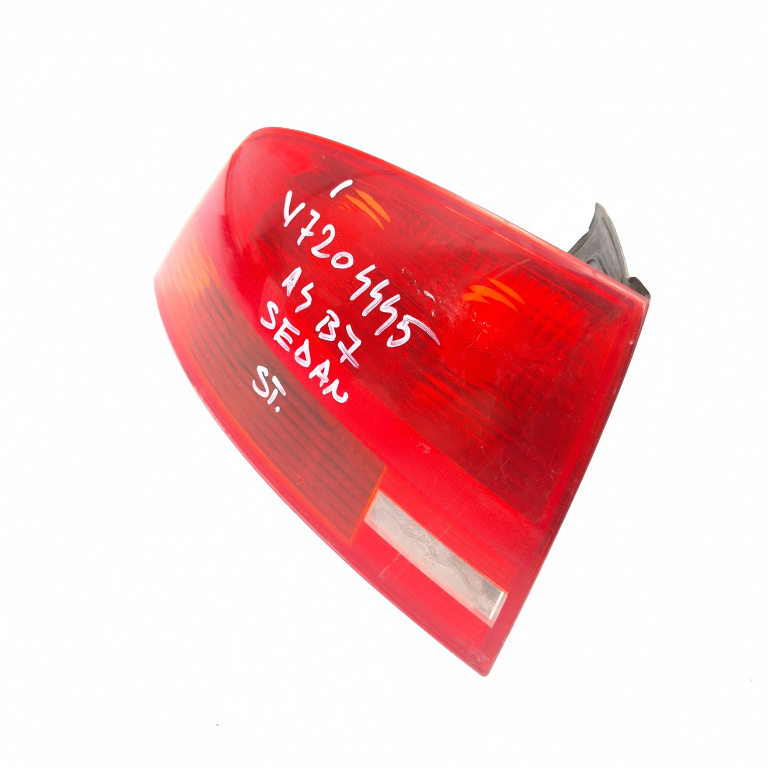 Lampa Stop Spate / Tripla Audi A4 B7 (8E) 2004-2008 3.0 Tdi Quattro Asb Motorina Caroserie Stanga 965037, 965037015754 Hella