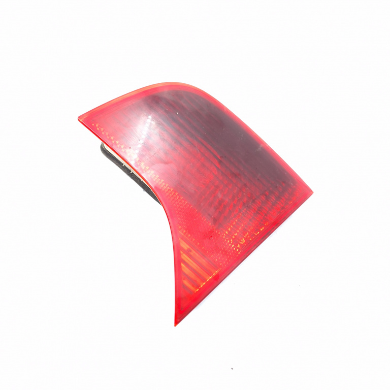 Lampa Stop Spate / Tripla Audi A4 B7 (8E) 2004-2008 Caroserie Dreapta 96503802, 353819406, 965038-02 Hella