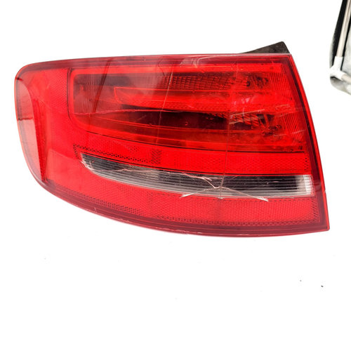 Lampa Stop Spate / Tripla Audi A4 B8 (8K) 2007-2015 2.0 Tdi Cagc Motorina Bara Spate Stanga 21970102...