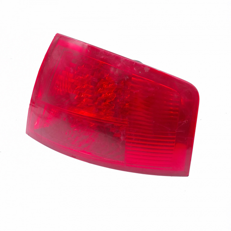 Lampa Stop Spate / Tripla Audi A8 (4E) 2002-2009 Caroserie Dreapta 4E0945096C, 396172R, 396002Zb