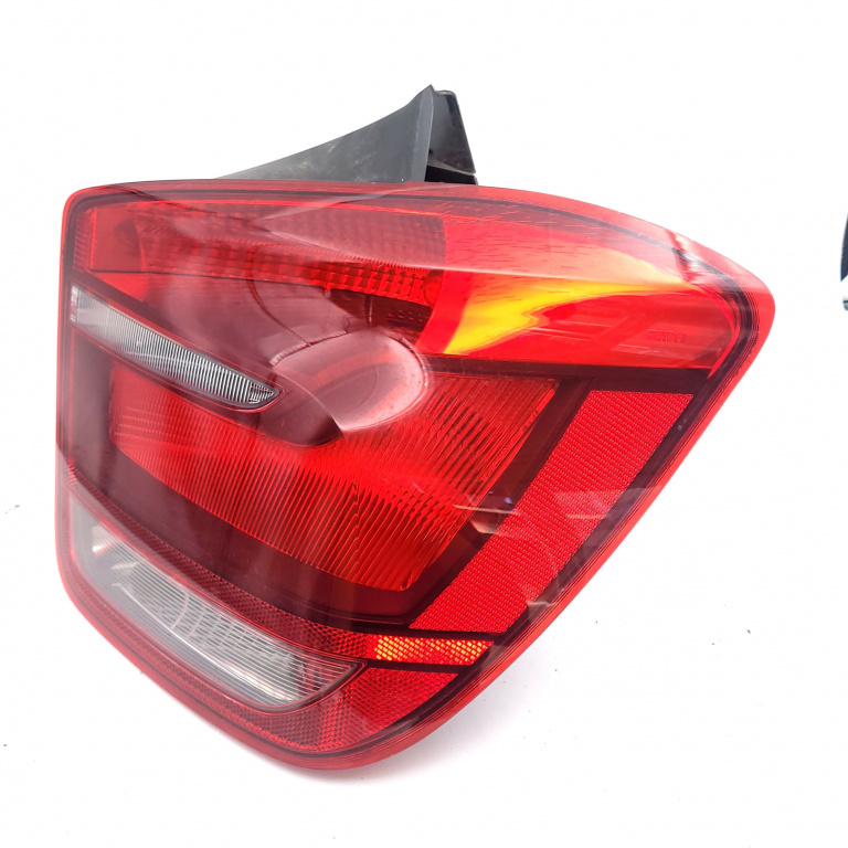 Lampa Stop Spate / Tripla Bmw 1 (F20, F21) 2010 > 116 D N47 D16 A Motorina Dreapta 90006571, Bmwf2090006571, F2090006571, 63217270098, 6321727009808, 63217270098-08, 6321-7270098-08, 7270098 Valeo