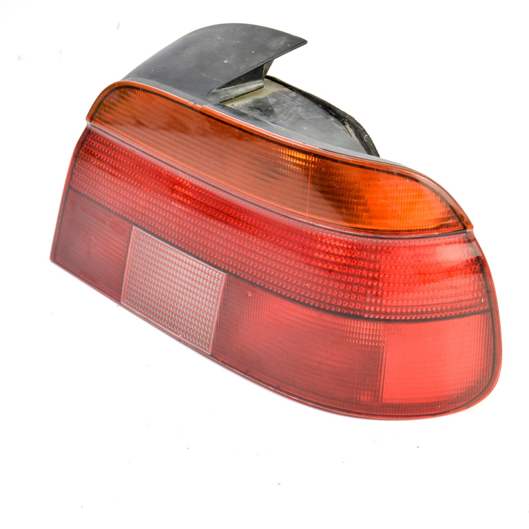 Lampa Stop Spate / Tripla Bmw 5 (E39) 1995-2004 Caroserie Dreapta 8358032, 8 358 032, 2Vp00724002, 2Vp 007 240-02 Hella