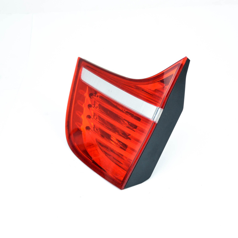 Lampa Stop Spate / Tripla Bmw X6 (E71, E72) 2008-2014 Haion Dreapta 02S12316, A047949, 224212