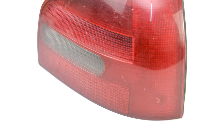 Lampa Stop Spate / Tripla Caroserie,dreapta Audi A3 (8L1) 1996 - 2003 8L0945096, 8L0 945 096