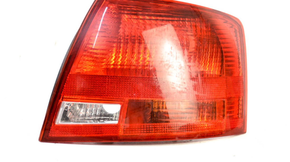 Lampa Stop Spate / Tripla Caroserie,dreapta Audi A4 B7 (8E) 2004 - 2008 2A01AR00, 2A 01 AR 00, R1S102, R1-S1 02, 11-B183B, 11B183B, AR002A01