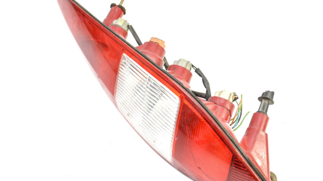 Lampa Stop Spate / Tripla Caroserie,dreapta Ford MONDEO Mk 3 2000 - 2007 1S7113404C, 1S71-13404-C, 1S71-13404, 1S7113404