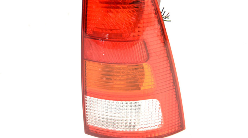 Lampa Stop Spate / Tripla Caroserie,dreapta Ford FOCUS Mk 1 1998 - 2007 XS4X13N004EC, XS4X-13N004-EC, XS4X-13N004, XS4X13N004