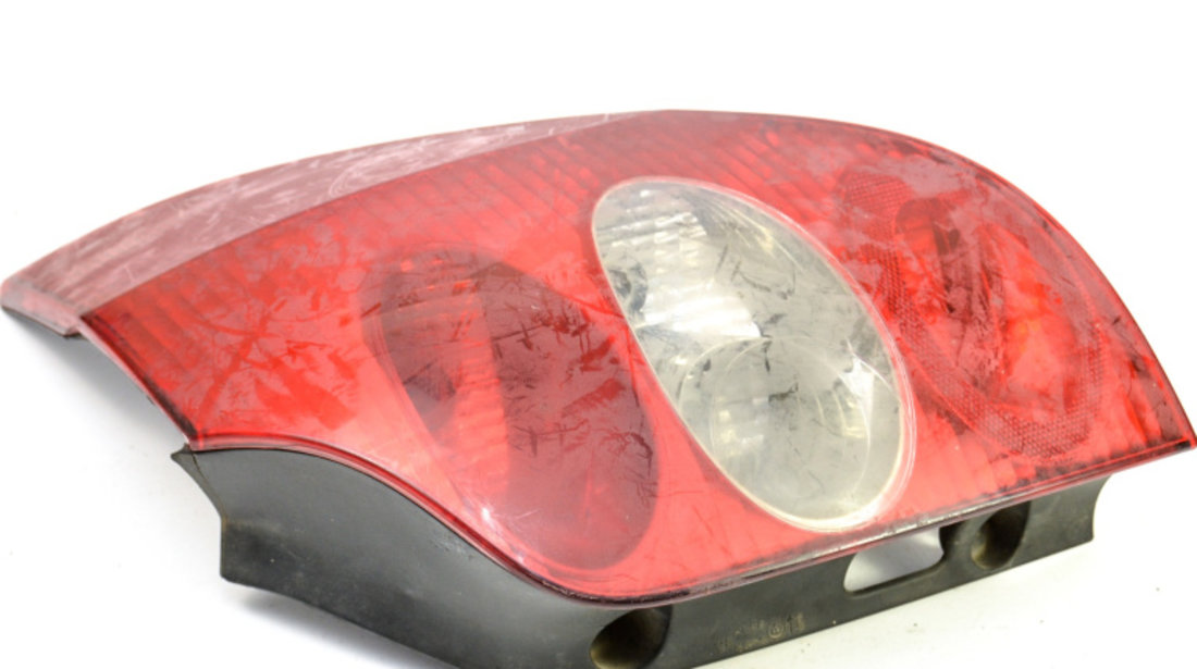 Lampa Stop Spate / Tripla Caroserie,dreapta Renault LAGUNA 2 2001 - 2007 8200002472, 82 00 002 472