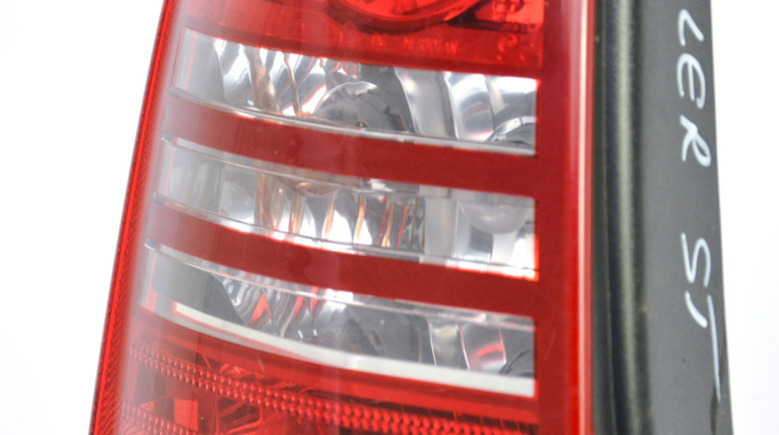 Lampa Stop Spate / Tripla Caroserie,stanga Chrysler 300 C (LX) 2004 - 2010 Benzina 04805855AA, 04805855, 04805953AB, HSG43867