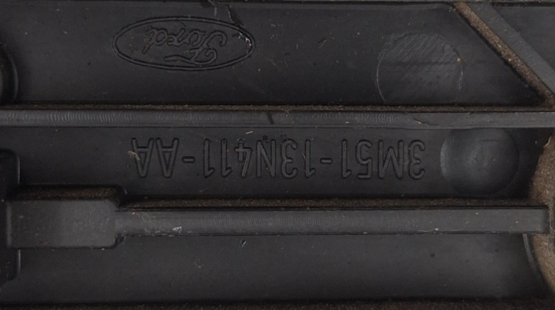 Lampa Stop Spate / Tripla Caroserie,stanga Ford C-MAX 1 2003 - 2010 3M5113N411AA, 3M5113A603AA, 3M51-13N411-AA, 3M51-13A603-AA, 3M51 13N411 AA, 3M51 13A603 AA, 2SK00S723