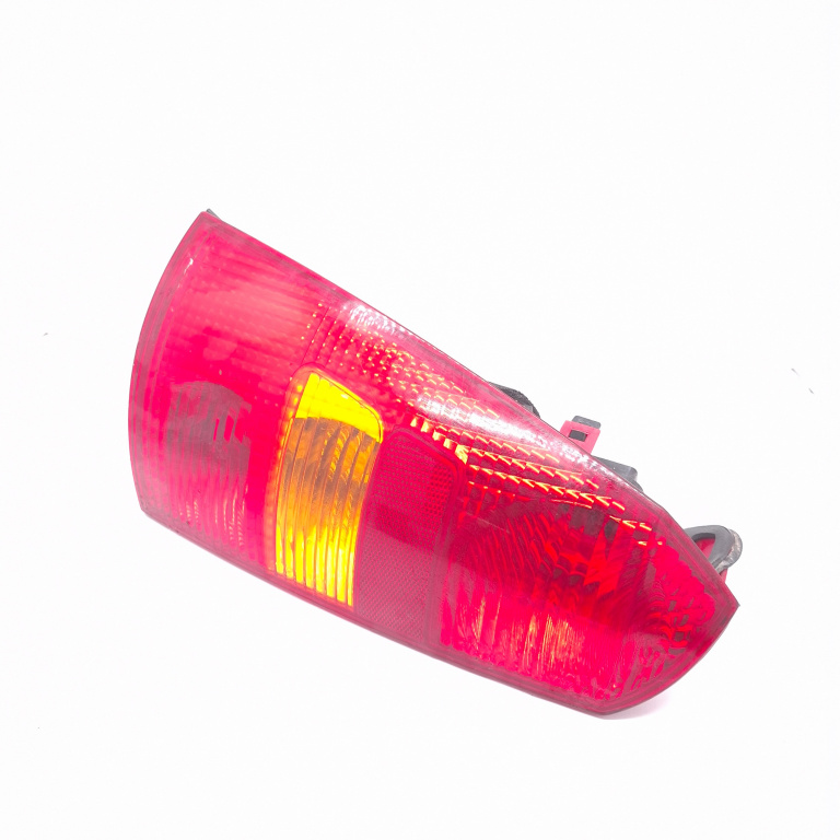 Lampa Stop Spate / Tripla Caroserie,stanga Ford FOCUS Mk 1 1998 - 2004 X84X13N004EC, X84X-13N004-EC, 11A802SCP, 11A312B, 11-A312B, E13002011, E13022011, 01082110