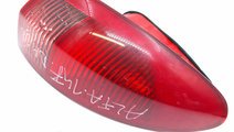 Lampa Stop Spate / Tripla Dreapta Alfa Romeo 147 (...