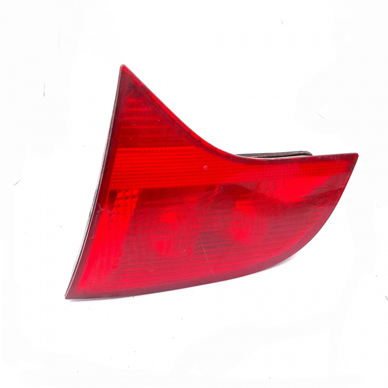 Lampa Stop Spate / Tripla Dreapta Audi A4 B6 (8E) 2000-2004 Haion 8E9945094, Ulo749002, 484502419, 749002