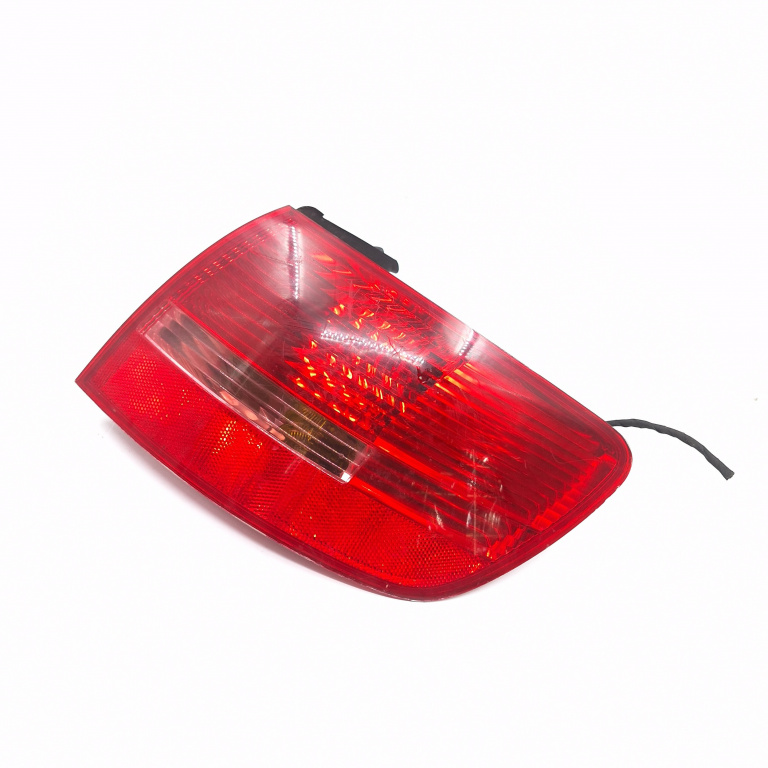 Lampa Stop Spate / Tripla Dreapta Audi A6 (4F, C6) 2004 - 2011 89036920, 890 369 20