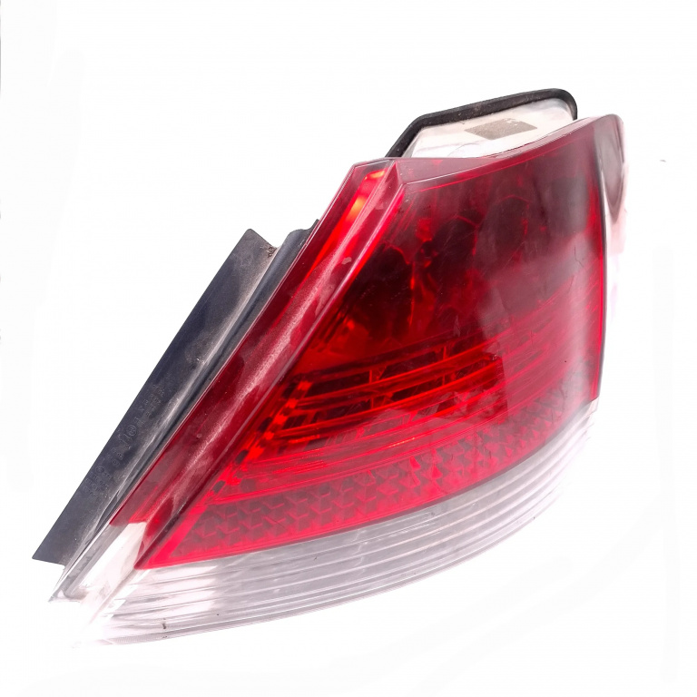 Lampa Stop Spate / Tripla Dreapta Bmw 7 (E65, E66, E67) 2001-2008 6937236, 693723607, 325082, E21981, K21798, 52805, 325022R