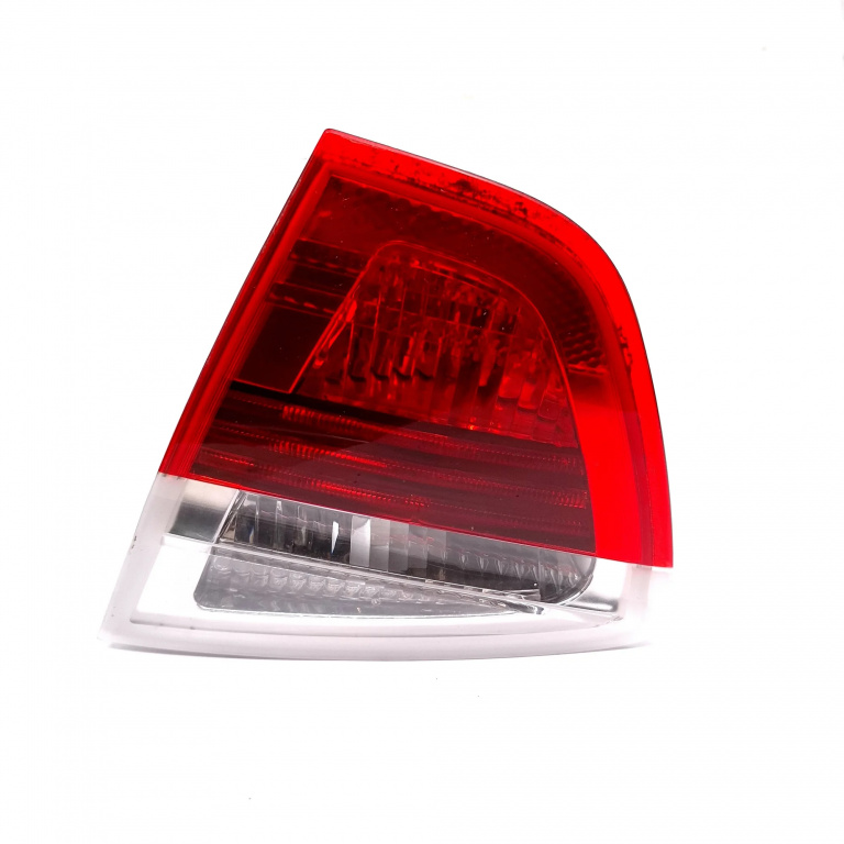 Lampa Stop Spate / Tripla Dreapta,capota Portbagaj BMW 3 (E90, E91, E93, E92) 2005 - 2013 Benzina 6937460, 6 937 460, 0284912227, AI12EK471W
