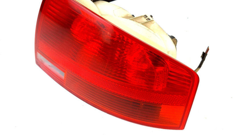 Lampa Stop Spate / Tripla Dreapta,caroserie Audi A4 B7 (8E) 2004 - 2008 Motorina R965070, R965084