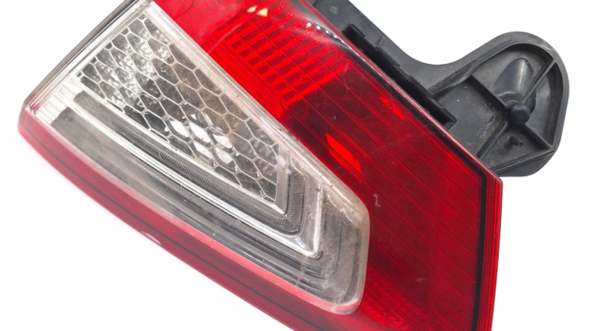 Lampa Stop Spate / Tripla Dreapta,caroserie Ford MONDEO Mk 4 2007 - Prezent BS7113A602AE, BS71-13A602-AE, BS7113A602AE