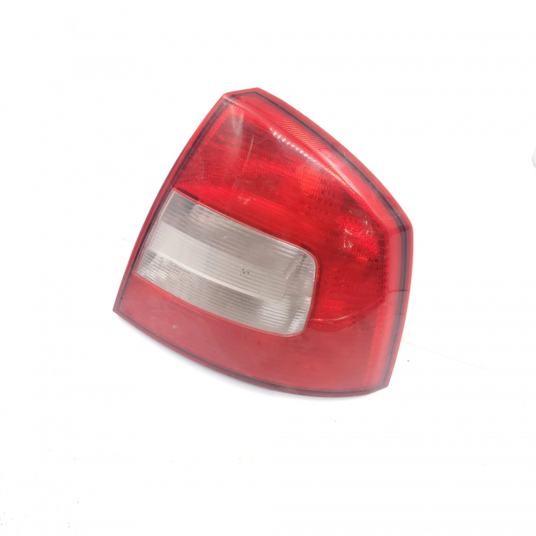 Lampa Stop Spate / Tripla Dreapta,caroserie Skoda OCTAVIA 2 (1Z) 2004 - 2013 Benzina 1Z5945096B, 1Z5945112B, VP4SHX13404B, VP4SHX13A602B