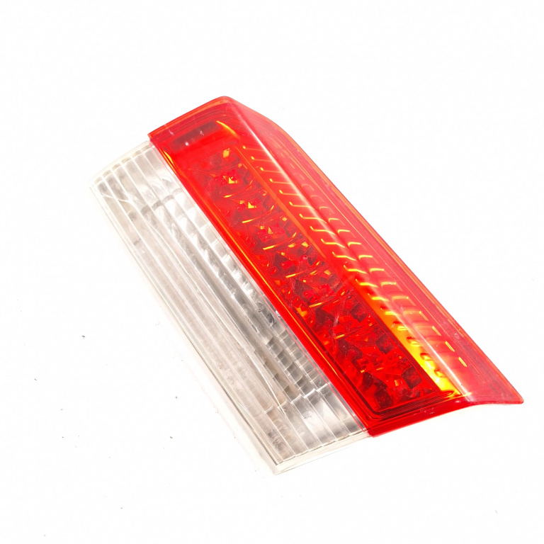 Lampa Stop Spate / Tripla Dreapta,haion Renault LAGUNA 3 2007 - 2015 265590001R, RENB91C