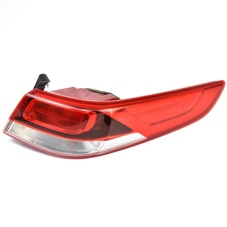 Lampa Stop Spate / Tripla Dreapta Kia OPTIMA 2010 - 2019 Motorina 92402D4, 92402-D4