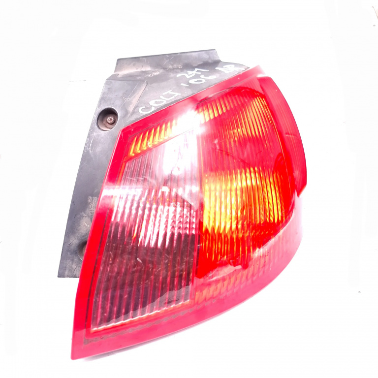 Lampa Stop Spate / Tripla Dreapta Mitsubishi Colt 6 (Z3A, Z2A) 2002-2012 27852201, S27852201, Mr957366