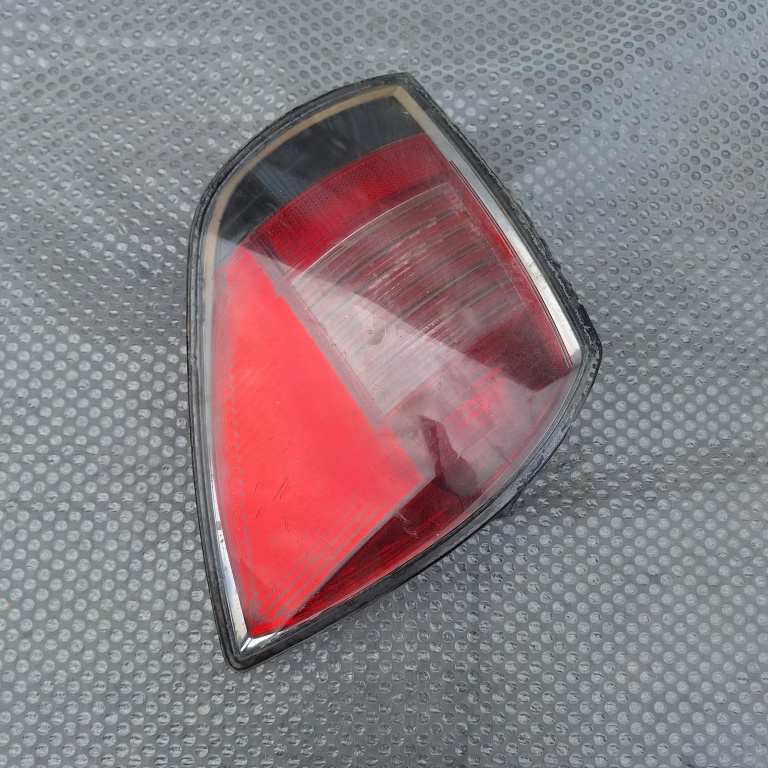 Lampa Stop Spate / Tripla Dreapta Opel Astra H 2004-2012 1.7 Cdti Z 17 Dth Motorina 314121203, 24451840, 417002