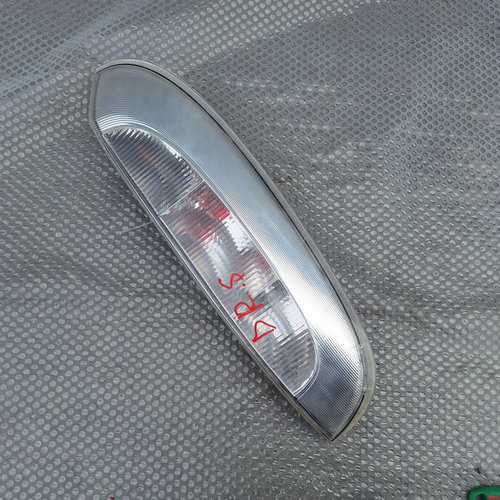 Lampa Stop Spate / Tripla Dreapta Opel Corsa C 2000-2006 1.2 Z 12 Xep Benzina 13227127, 89070105