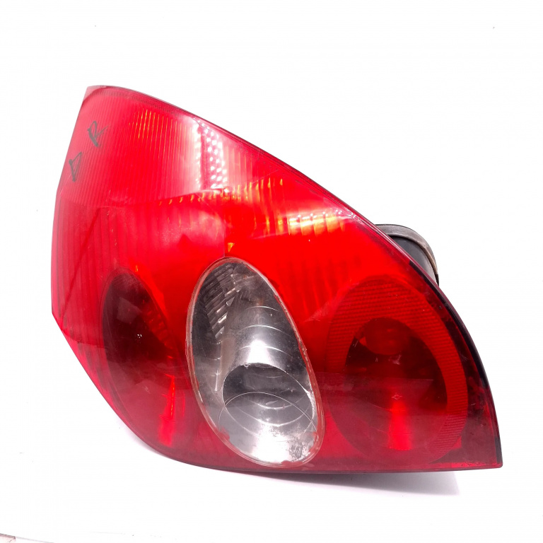 Lampa Stop Spate / Tripla Dreapta Renault Laguna 2 2001-2007 8200002472, E200016