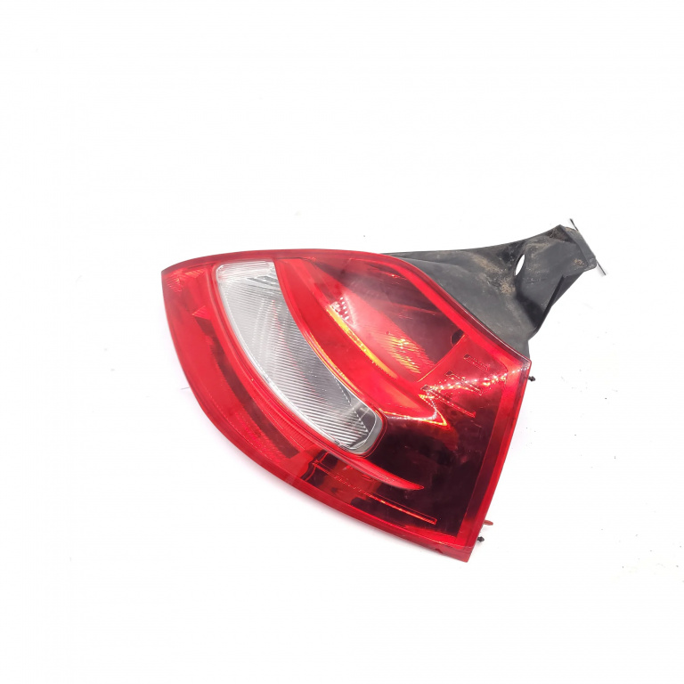Lampa Stop Spate / Tripla Dreapta Renault Megane 2 2002-2010 1.5 Dci K9K 724 Motorina 8200413216, 89071677, 89071677Aajs Valeo